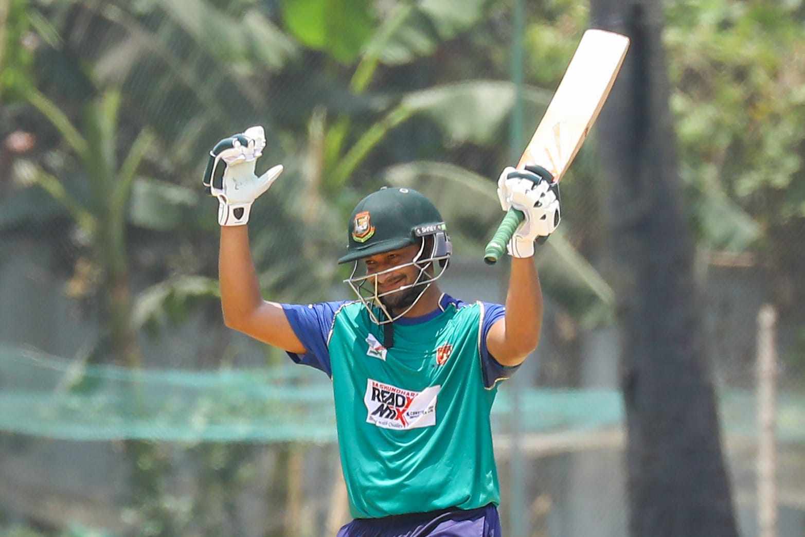 Shakib hits ton after five-year drought